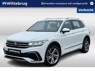 Volkswagen Tiguan 1.4 TSI eHybrid 245pk DSG R-Line Business / Panoramadak / Zwenkbare Trekhaak / Ele