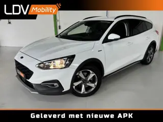 FORD FOCUS ACTIVE / AppleCarplay / Cruise / Stoelverwarming / Stuurverwarming / PDC / Boekjes en historie aanwezig.