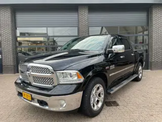 DODGE RAM 5.7 V8 QC 6'4
