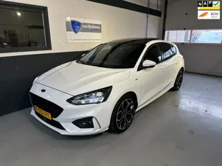Ford Focus 1.0 EcoBoost Hybrid ST Line X Pano|155PK