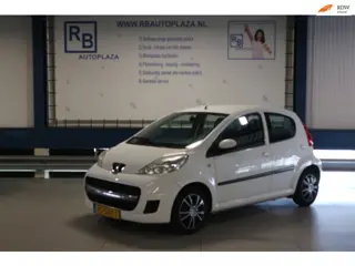 Peugeot 107 1.0-12V XS / AIRCO / CARPLAY / NAP / APK 2027 / 5DRS ! ! !