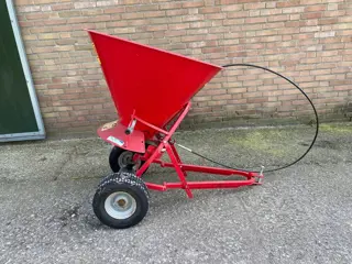 Rondini p100 kunstmestrooier gebruikt