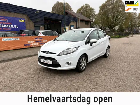 Ford Fiesta 1.6 TDCi ECOnetic Titanium NIEUWE APK!