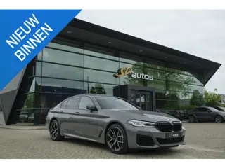 BMW 5-serie 520i 184pk M-sport Schuifdak *BTW* Comfortstoelen Individual Sfeerverlichting NLauto 1e 