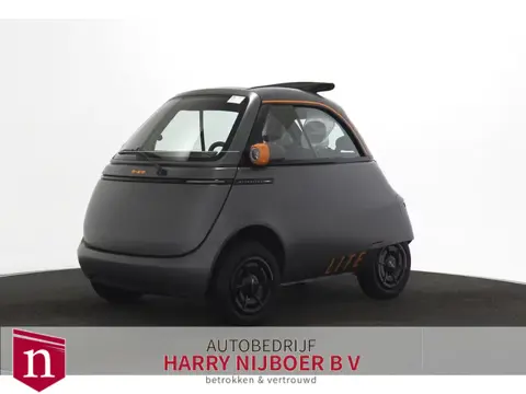 Microlino Brommobiel Microlino Lite 5.5 kWh L6 Berline Anthraciet Matt 45M/U Zonnedak Nieuwprijs: € 