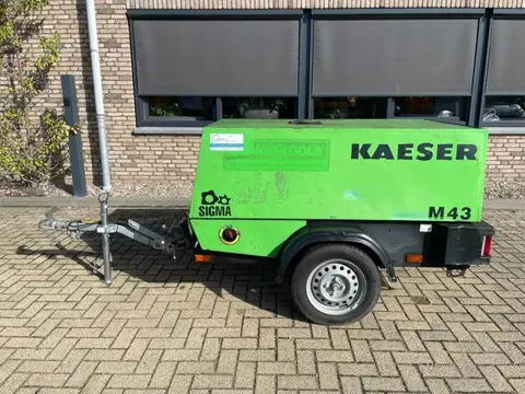 Kaeser M43 Kubota 4,2 m3 / min 7 Bar 30 kW Mobiele Silent Diesel Compressor