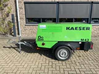 Kaeser M43 Kubota 4,2 m3 / min 7 Bar 30 kW Mobiele Silent Diesel Compressor