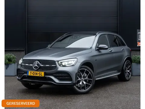 Mercedes-Benz GLC 300e 4MATIC | AMG 9G Tronic | Pano | Memory Seats | Keyless | Sfeer | 360 View | B