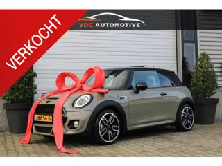 Mini Mini 2.0 Cooper S Chili JCW | Unieke Uitvoering | Pano | ACC | Camera | Stoelverwarming | Union