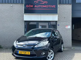 Ford Fiesta 1.25 Titanium / Voorruit Verwarming / NAP / DB Riem VV / PDC / Clima / Cruise Control
