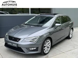SEAT Leon ST 1.4 TSI 150pk DSG FR Business Panoramadak Navigatie 18" Velgen Trekhaak