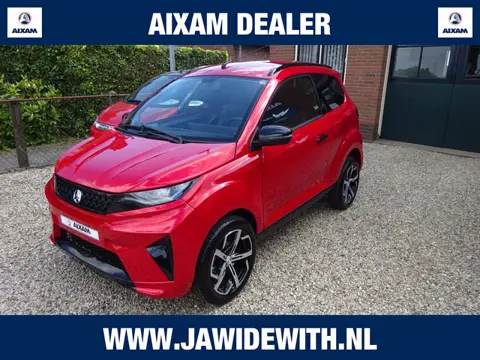 Aixam e Crossover NIEUW DASHBOARD, Hoge instap, Achteruitrijcamera, Parkeersensoren, Centrale deurve
