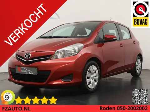 Toyota Yaris 1.3 VVT-i Aspiration - Automaat - Trekhaak - Airco