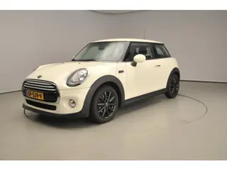 Mini 3-deurs Cooper Automaat / Navigatie / PDC / Cruise / Key-less / Alu wielen black