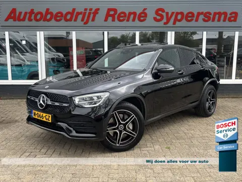 Mercedes-Benz GLC Coupé 300e 4MATIC Premium Plus | AMG Pakket | Elektrische Trekhaak | Schuifkanteld