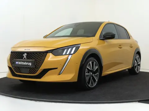 Peugeot e-208 EV GT Pack 50 kWh (bj 2022, automaat)