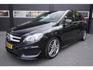 Mercedes-Benz B-klasse 180 Business Solution AMG Aut/Navi/Camera/Park.sensoren