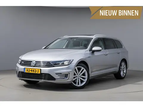 Volkswagen Passat Variant 1.4 TSI GTE Highline Pano-dak|Massage|Camera|Trekhaak|Carplay|ACC|Elek-a.k