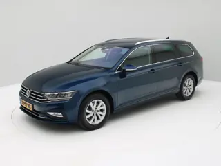 Volkswagen Passat Variant 2.0 TDI Business Aut. / Camera / Trekhaak / UNIEKE KM.STAND / Origineel NL