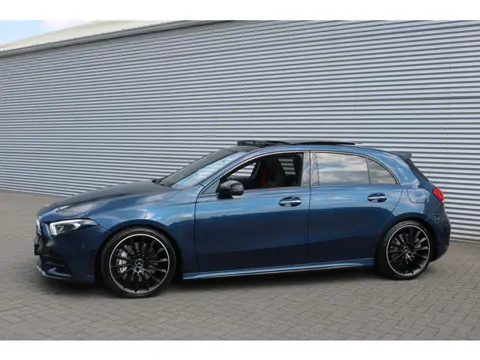 Mercedes-Benz A-Klasse AMG 35 4MATIC AMG NightPakket (Panoramadak Sportleder/Memory Carplay Burmeste