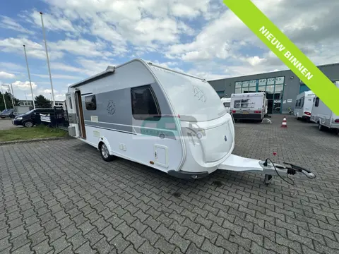 Knaus sudwind Silverline 500 FSK Stapelbed, mover, voortent, luifel