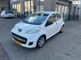 Peugeot 107 1.0-12V XR! AIRCO! APK T/M 03-2027!