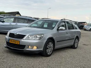 Skoda Octavia Combi 1.2 TSI Ambition Business Line Nieuwe Distributie en Waterpomp Dealer Onderhoude