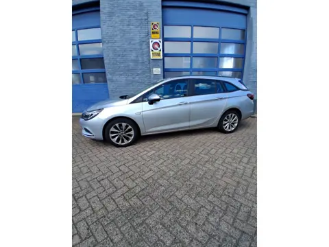 Opel Astra Sports Tourer 1.0 Innovation