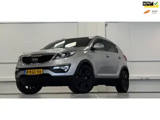 Kia Sportage 2.0i Super Pack Lerenbekleding Trekhaak Navigatie Mooi!