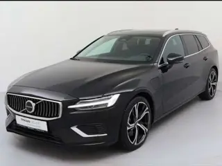 Volvo V60 2.0 T8 Plug-in hybrid AWD Plus Bright ** FULL OPTIONS, TREKH, PANO, 19-inch LMV ** 1e EIG 