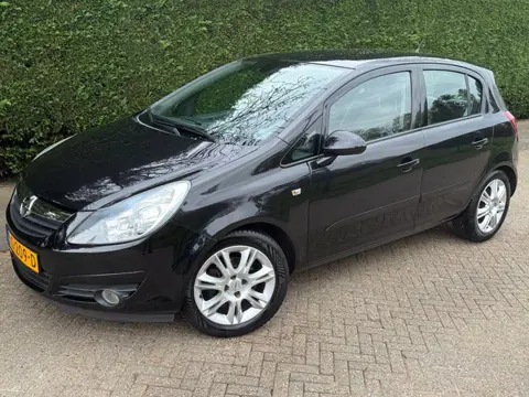 Opel Corsa 1.4-16V Sport