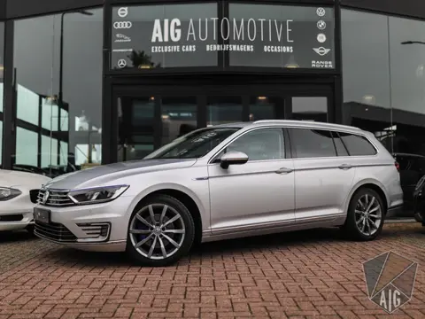 Volkswagen Passat Variant 1.4 TSI GTE Connected Series | Trekhaak | ErgoComfort | DAB | PDC | 18" LM