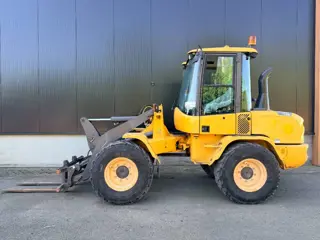 Volvo L30G (bj 2014)