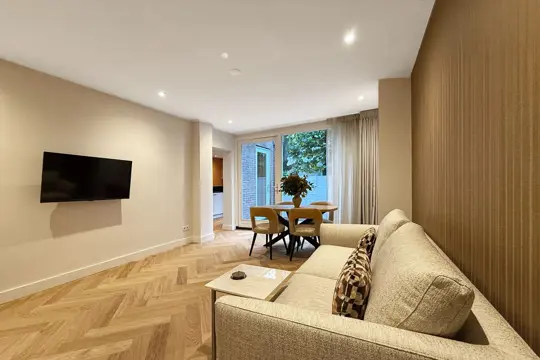 Woning aan de Nassauplein te Den Haag