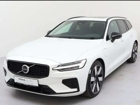 Volvo V60 2.0 T8 Plug-in hybrid AWD Plus Dark ** LEDER, PANO, 360gr, 19-inch LMV, WINTER, MEMORY ** 