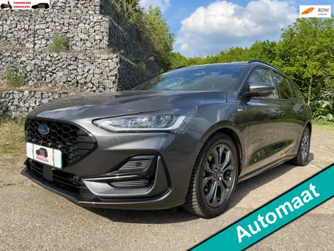 Ford Focus 1.0 EcoBoost Hybrid ST Line X CarPlay Winterpack
