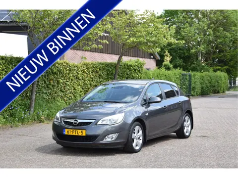 Opel Astra 1.4 Turbo Edition Tekst lezen aub (bj 2011)