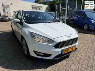 Ford Focus Wagon 1.0 Titanium 125 pk 2017 nwe apk t/m 08-05-2027, airco, cruise, elec pakket trekhaa
