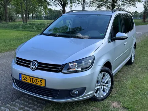 VOLKSWAGEN TOURAN 1.2 TSI COMFORTLINE / TREKHAAK / AIRCO