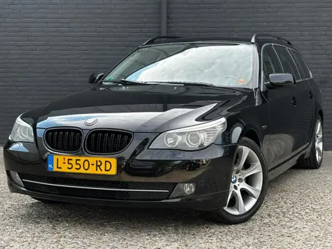 BMW 5-serie Touring 523i PDC | AUTOMAAT | AIRCO | TREKHAAK | LEDER | CRUISE | NWE APK