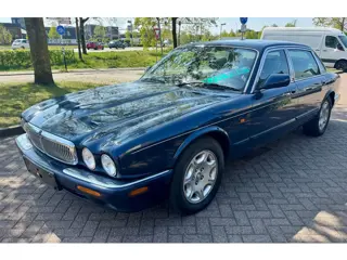 Jaguar Sovereign 4.0 V8 LWB