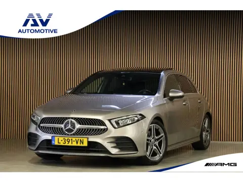 Mercedes-Benz A-Klasse A 180 d AMG pakket | Panorama dak | Burmester | Widescreen | Apple Carplay | 