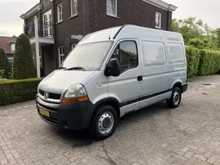 Renault Master T35 2.5dCi L1H2 (bj 2007)