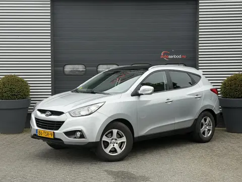 Hyundai ix35 2.0 CRDi Business Edition | Panoramadak | Camera | Navigatie | Trekhaak |