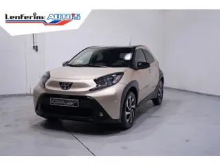 Toyota Aygo X 1.0 VVT-i Team Deutschland Achteruitrijcamera Apple Carplay Stoelverwarming