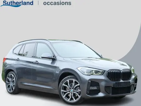 BMW X1 xDrive25e M-sport | PHEV | M pakket | Keyless entry | Camera | Elektrische stoelen met geheug