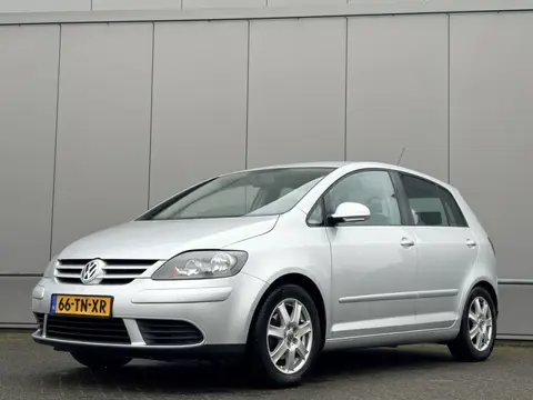 Volkswagen Golf Plus 1.6 Trendline - airco - cruise - trekhaak - nap!