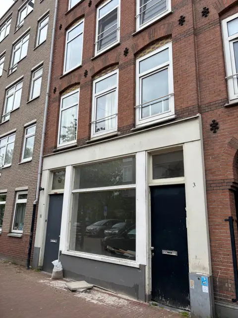 Woning aan de Lodewijk Tripstraat te Amsterdam