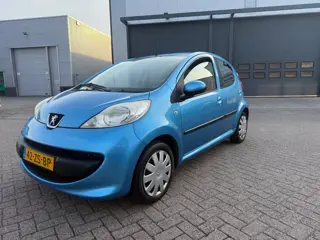Peugeot 107 1.0-12V XS