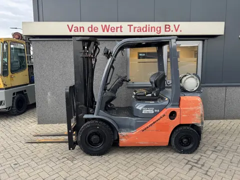 Toyota 02-8FGF25 Triplo 470 Freelift / Sideshift / LPG 2010